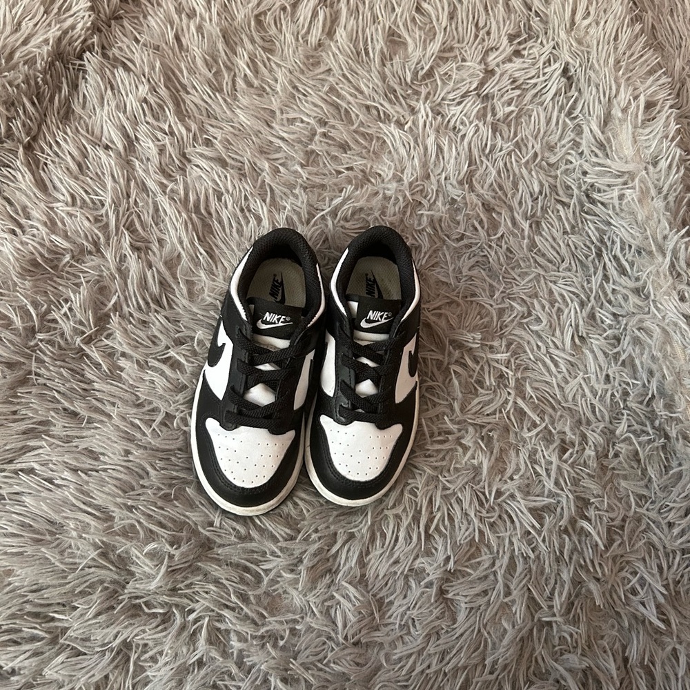 Nike Kids Black and White Sneakers